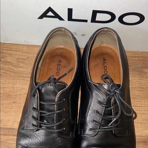 Aldo Men's Classic Black Leather Oxfords - Picture 6 of 9